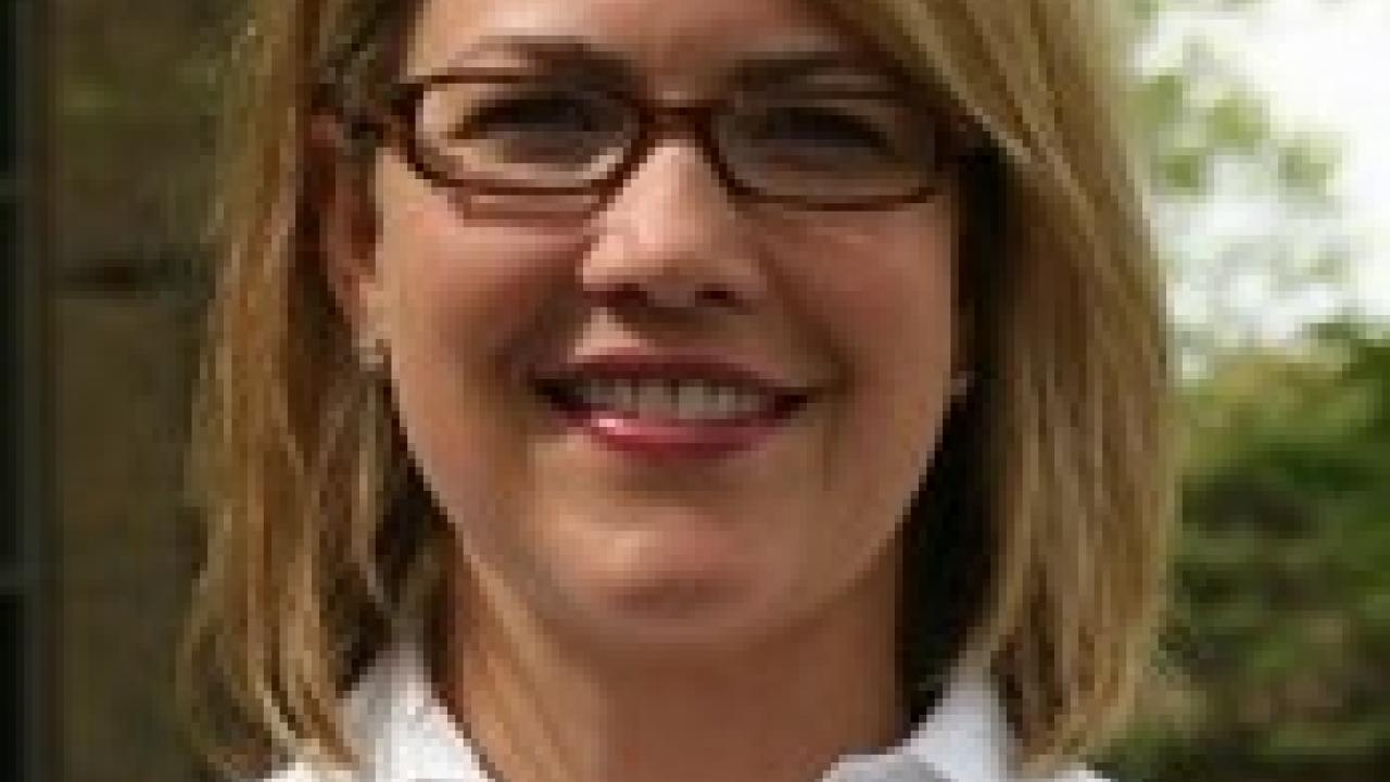 Jennifer Brello Headhsot